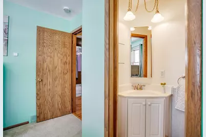 2722 Vale Crest Road, Crystal, MN 55422 - Photo 23