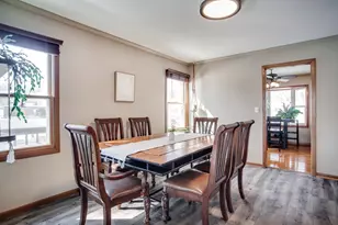 2722 Vale Crest Rd, Crystal, MN 55422 - Photo 9
