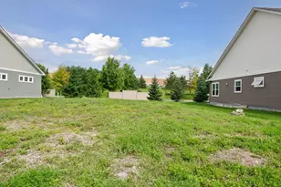 752 Somerwood Ln, Waconia, MN 55387 - Photo 9