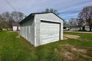 390 N Broadway St, Vesta, MN 56292 - Photo 27
