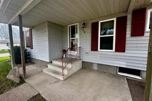 390 N Broadway St, Vesta, MN 56292 - Photo 3