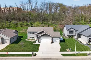 3381 Ridgeline Dr SE, Rochester, MN 55904 - Photo 37