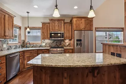 524 Roanoke Court, Waconia, MN 55387 - Photo 3