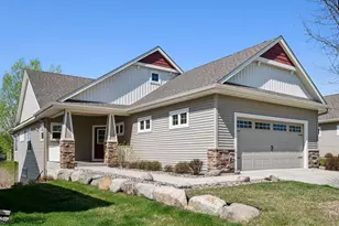 524 Roanoke Ct, Waconia, MN 55387 - Photo 13
