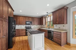 10828 Jersey Cir N, Brooklyn Park, MN 55445 - Photo 7
