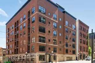 270 4th St E, Saint Paul, MN 55101 - Photo 1
