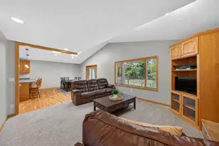1011 Golfers Ct SE, Rochester, MN 55904 - Photo 7