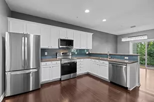883 Braunworth Ct, Chaska, MN 55318 - Photo 15