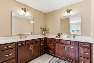 4469 Schilling Way, Woodbury, MN 55129 - Photo 33
