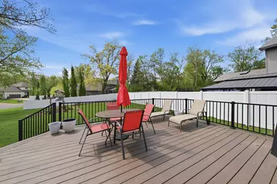 2067 Kings Road, Eagan, MN 55122 - Photo 31