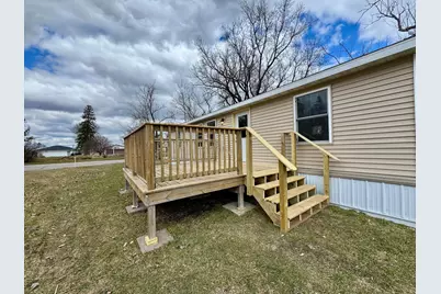 202 Washington Street SE, Warroad, MN 56763 - Photo 7