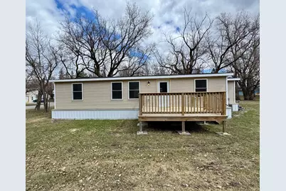 202 Washington Street SE, Warroad, MN 56763 - Photo 1