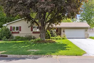 2124 Pleasant View Dr, New Brighton, MN 55112 - Photo 1