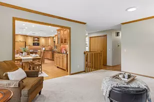 2124 Pleasant View Dr, New Brighton, MN 55112 - Photo 5