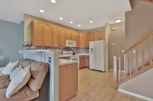 2693 New Century Ln, Maplewood, MN 55119 - Photo 29
