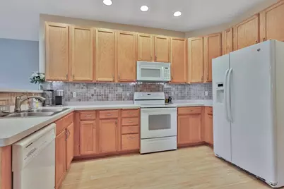 2693 New Century Lane, Maplewood, MN 55119 - Photo 7