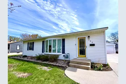 225 Sunrise Boulevard, Redwood Falls, MN 56283 - Photo 3