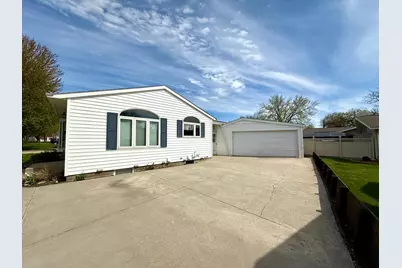 225 Sunrise Boulevard, Redwood Falls, MN 56283 - Photo 57