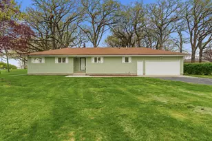 1400 Elm Ave W, Waseca, MN 56093 - Photo 1