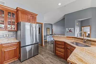 11366 Hillcrest Drive N, Champlin, MN 55316 - Photo 15