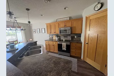 19595 Prairieview Drive, Rogers, MN 55374 - Photo 5