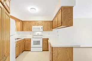 8786 Norway St NW, Coon Rapids, MN 55433 - Photo 9