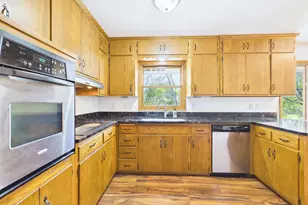 5212 W 70th St, Edina, MN 55439 - Photo 7