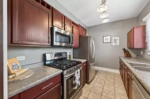 654 Carroll Ave, Saint Paul, MN 55104 - Photo 15