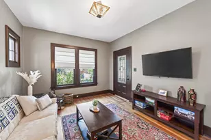 654 Carroll Ave, Saint Paul, MN 55104 - Photo 11