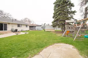 3121 7th St N, Fargo, ND 58102 - Photo 33