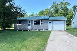 341 4th St N, Greenbush, MN 56726 - Photo 1