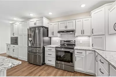 711 8th Street W, Clear Lake, SD 57226 - Photo 17