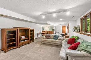 14805 Minnehaha Pl, Wayzata, MN 55391 - Photo 51
