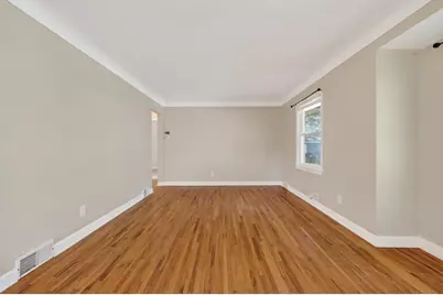 1848 Montana Avenue E, Saint Paul, MN 55119 - Photo 7