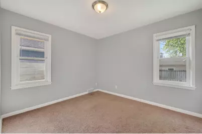 1848 Montana Avenue E, Saint Paul, MN 55119 - Photo 9