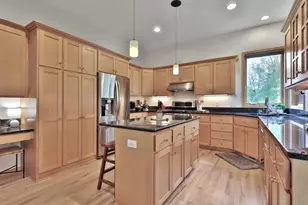 507 Owasso Hills Dr, Roseville, MN 55113 - Photo 7