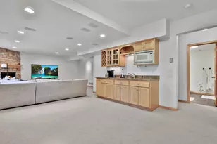 507 Owasso Hills Dr, Roseville, MN 55113 - Photo 37