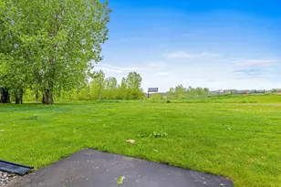 13915 Iris Ave, Rogers, MN 55374 - Photo 29