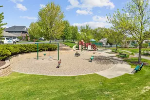 7552 Blackoaks Ln N, Maple Grove, MN 55311 - Photo 15