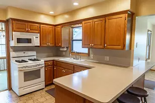 436 Bernard St E, West Saint Paul, MN 55118 - Photo 7
