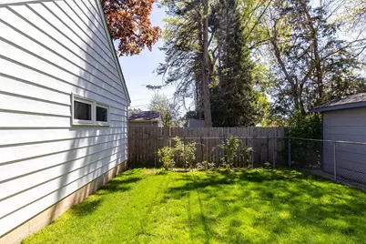 436 Bernard Street E, West Saint Paul, MN 55118 - Photo 29