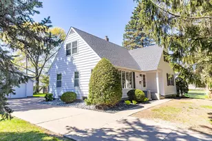 436 Bernard St E, West Saint Paul, MN 55118 - Photo 1
