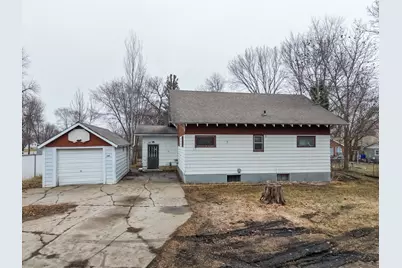 116 5th Street NW, Mahnomen, MN 56557 - Photo 1