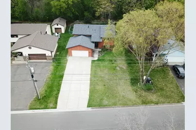 2273 6th Street N, North Saint Paul, MN 55109 - Photo 3
