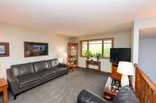 2273 6th St N, North Saint Paul, MN 55109 - Photo 9