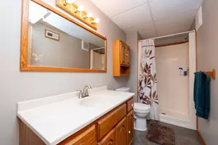 2273 6th St N, North Saint Paul, MN 55109 - Photo 31