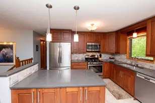 2273 6th St N, North Saint Paul, MN 55109 - Photo 19