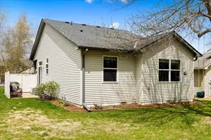 828 Winsome Way NW, Isanti, MN 55040 - Photo 25