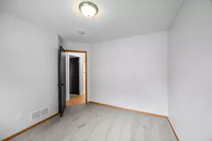 200 21st Ave SW, Cambridge, MN 55008 - Photo 23