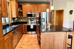 11272 Kenworth Ln, Lakeville, MN 55044 - Photo 7